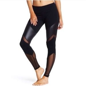 Electric Yoga Black Trendsetter Leggings